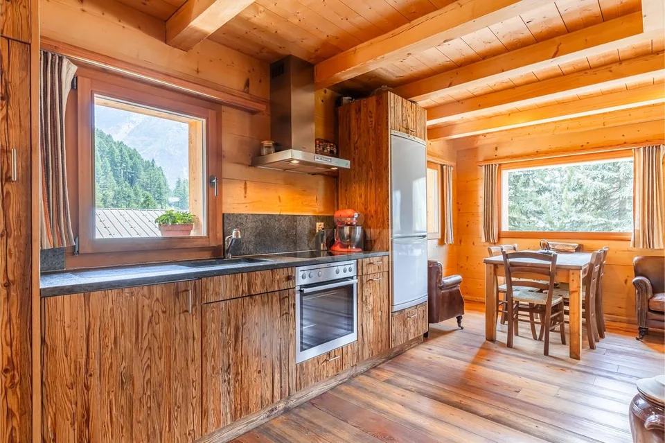 Magnifique chalet avec vue imprenable sur les Alpes – photo 6 sur 13