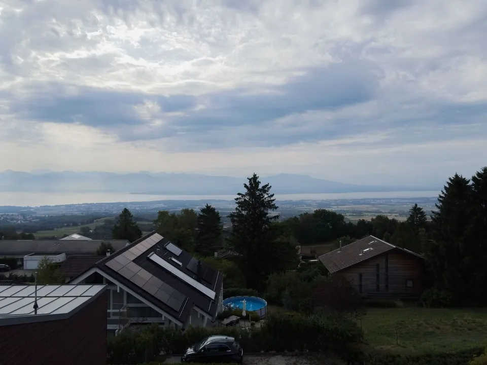 Licht und Volumen - Eine außergewöhnliche Villa am Genfersee – Foto 11 von 17