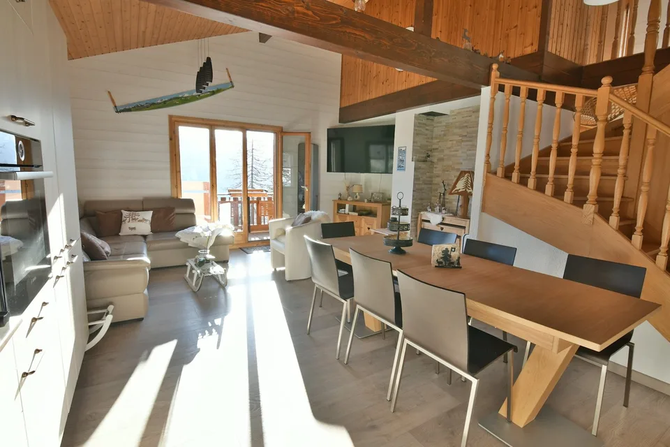 Magnifico duplex di 6.5 locali, ristrutturato, molto ben situato a Mayens-de-Chamoson - Ovronnaz/VS