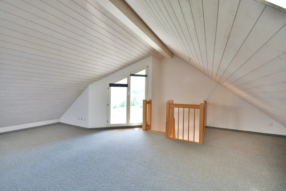 Bezahlbarer Wohn(T)raum am Bodensee! Grosszügige 3.5-Zi-Maisonettewhng mit Seesicht & Säntisblick – Foto 13 von 16