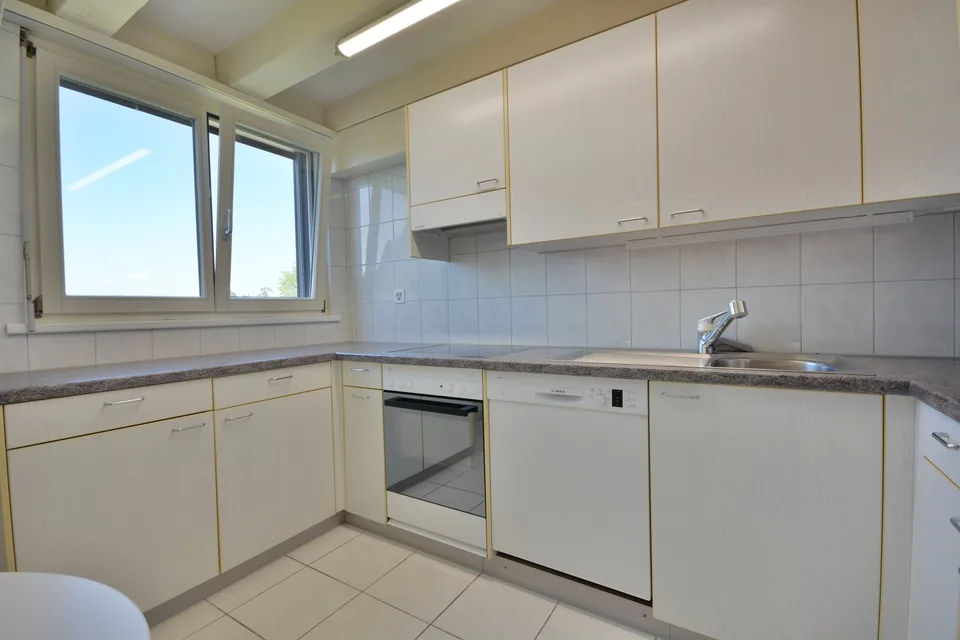 Bezahlbarer Wohn(T)raum am Bodensee! Grosszügige 3.5-Zi-Maisonettewhng mit Seesicht & Säntisblick – Foto 9 von 16