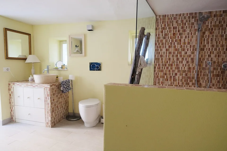 Ligurie : propriété de vacances complètement rénovée de 131 m², résidence secondaire ensoleillée en Italie – photo 11 sur 14