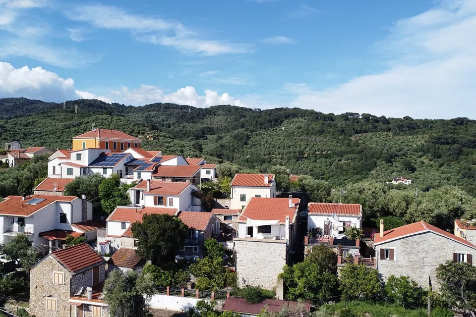 Ligurie : propriété de vacances complètement rénovée de 131 m², résidence secondaire ensoleillée en Italie – photo 14 sur 14