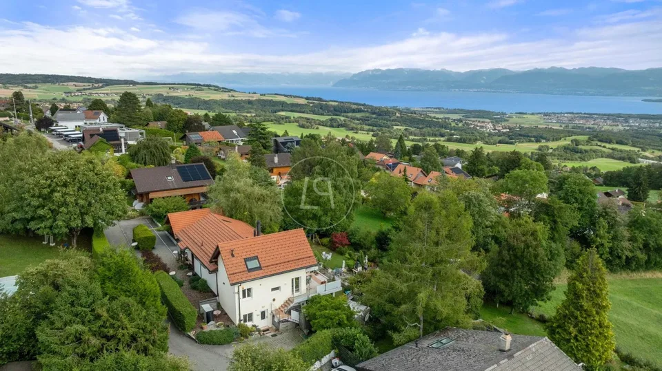 Proprietà di charme con vista eccezionale su Arzier le muids