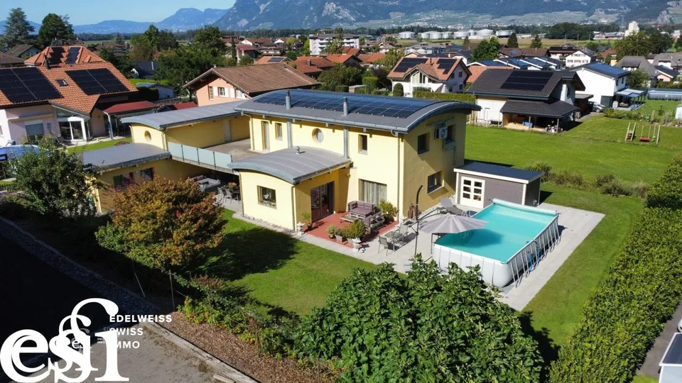 Spacieuse villa individuelle de 5.5 pces et son annexe à Muraz