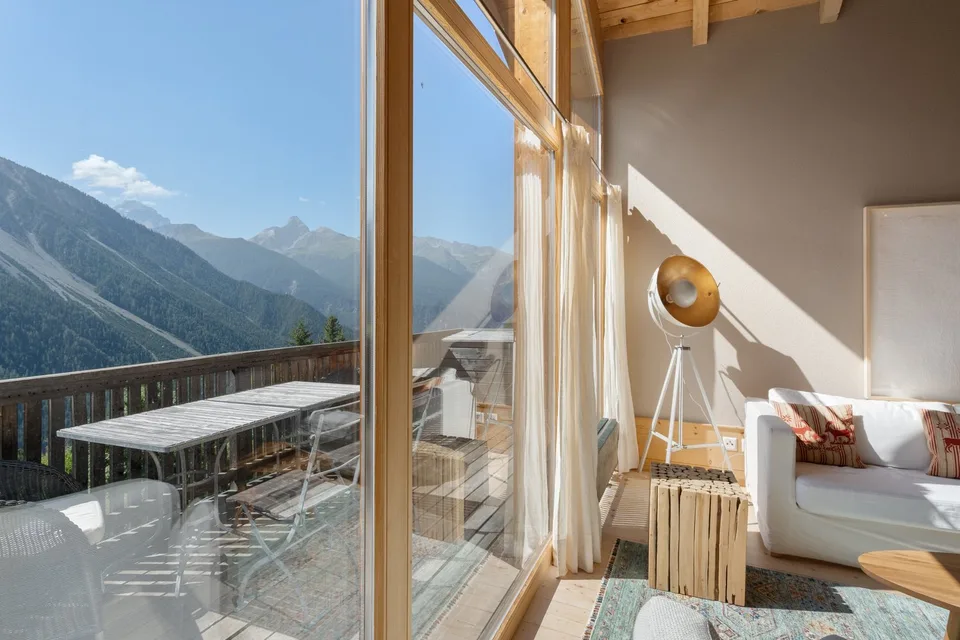 Un refuge avec une vue à perte de vue à Davos Wiesen