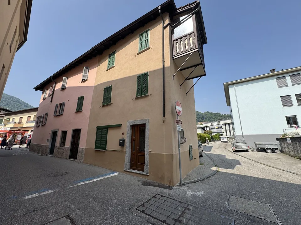 Casa unifamiliare nel nucleo storico di Tesserete