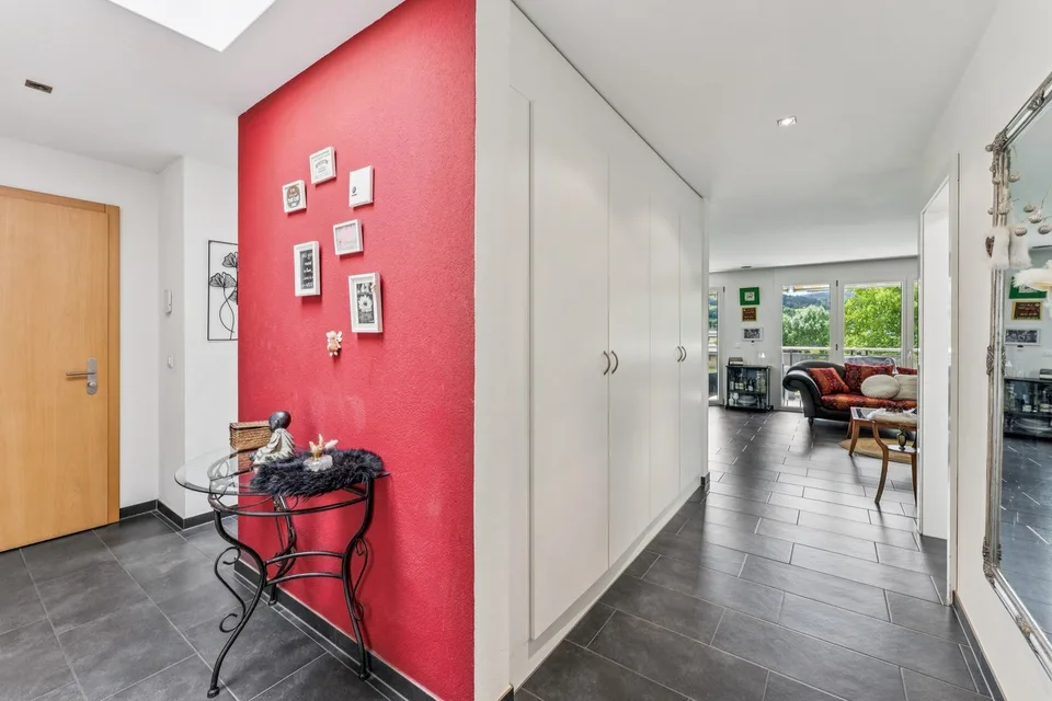 Bello appartamento di 3.5 locali con balcone di 18 m² a La Tour-de-Trême