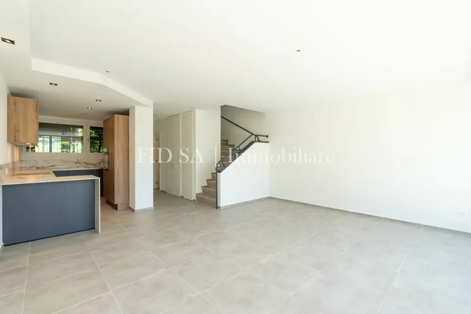 MINUSIO - Moderno appartamento duplex con vista nel verde