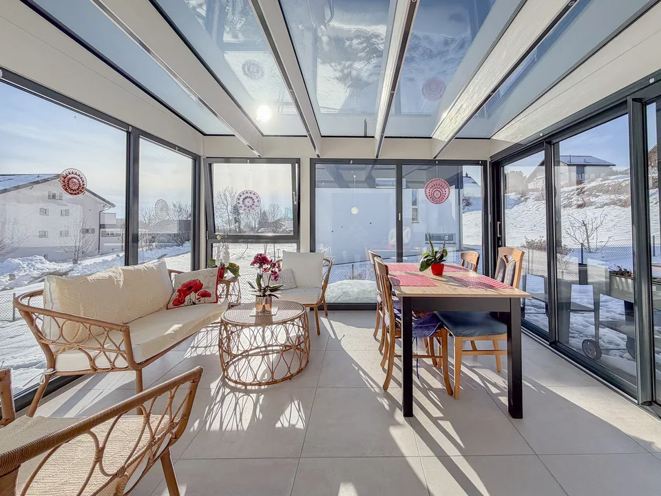 Casa a schiera di 5.5 locali con veranda, garage e coperto