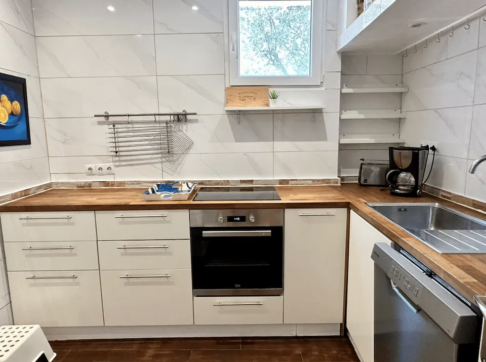 Proprietà fantastica con piscina e licenza di locatore per 8 persone! – foto 14 di 30