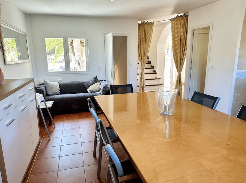 Proprietà fantastica con piscina e licenza di locatore per 8 persone! – foto 17 di 30
