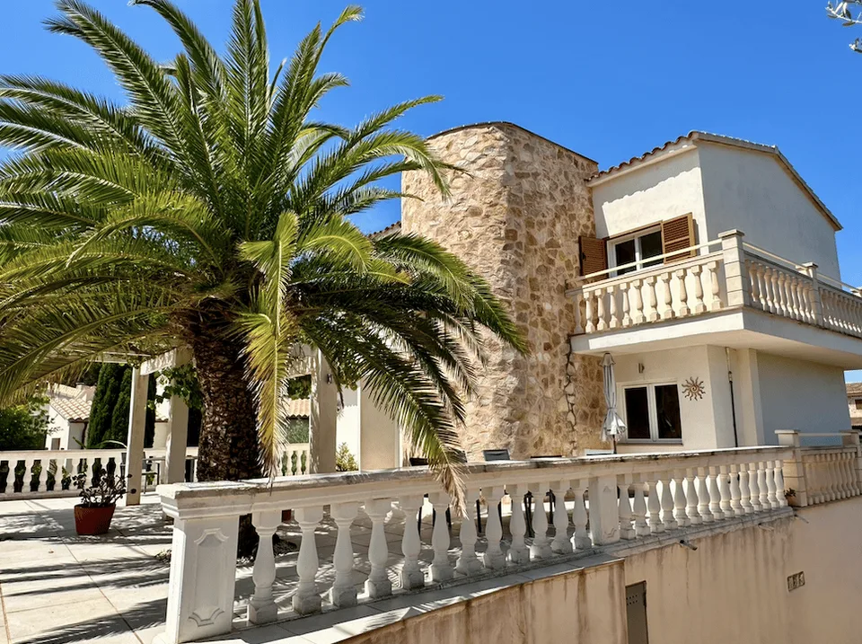 Proprietà fantastica con piscina e licenza di locatore per 8 persone! – foto 29 di 30