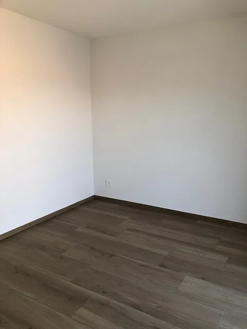 SPECIAL INVESTISSEUR - MAGNIFIQUE APPARTEMENT DE 4.5 PCS AU 1ER ETAGE – foto 12 di 13