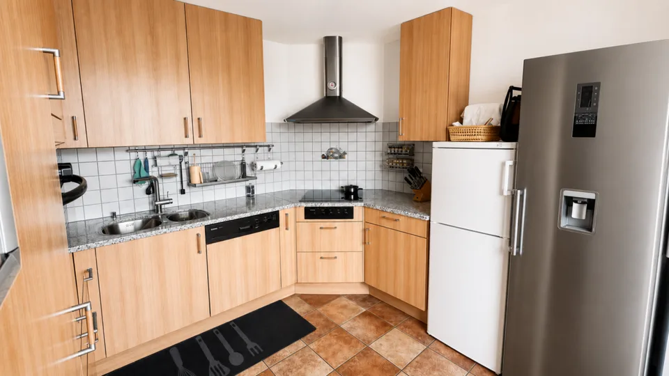 Geräumiges 5-Zimmer-Dachgeschoss mit Balkon, Garage und großem Keller – Foto 6 von 20