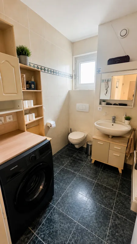 Geräumiges 5-Zimmer-Dachgeschoss mit Balkon, Garage und großem Keller – Foto 16 von 20