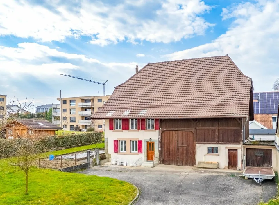 Ancienne maison villageoise offrant un beau potentiel