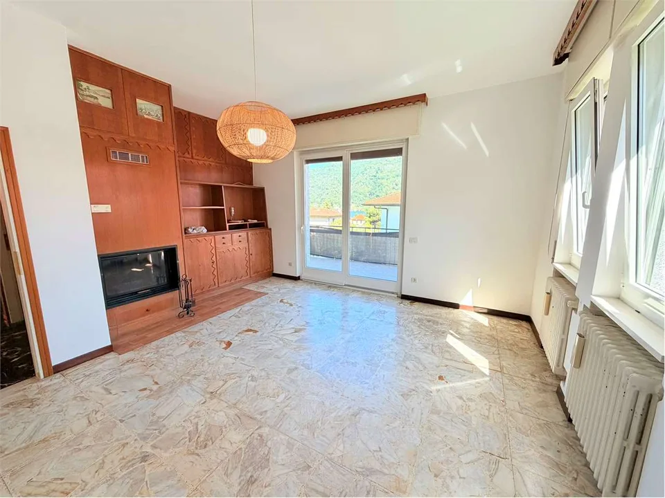 Gepflegte Villa in einer ruhigen und sonnigen Lage, nahe dem Ort
