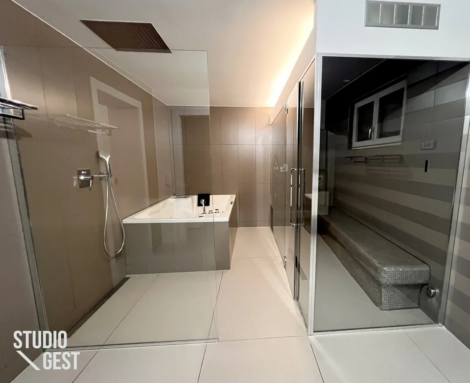 Attico di prestigio con accesso privato – foto 20 di 25