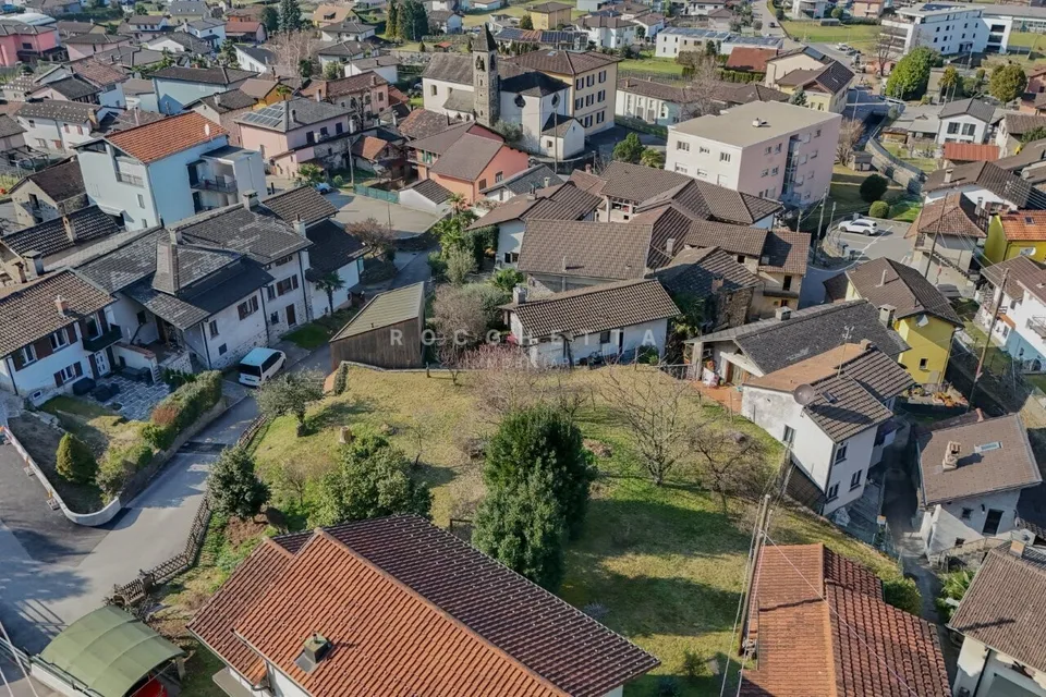 Terreno edificabile in posizione strategica e leggermente rialzata – Foto 7 von 7