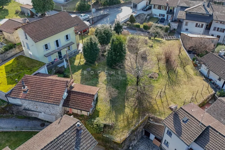 Terreno edificabile in posizione strategica e leggermente rialzata