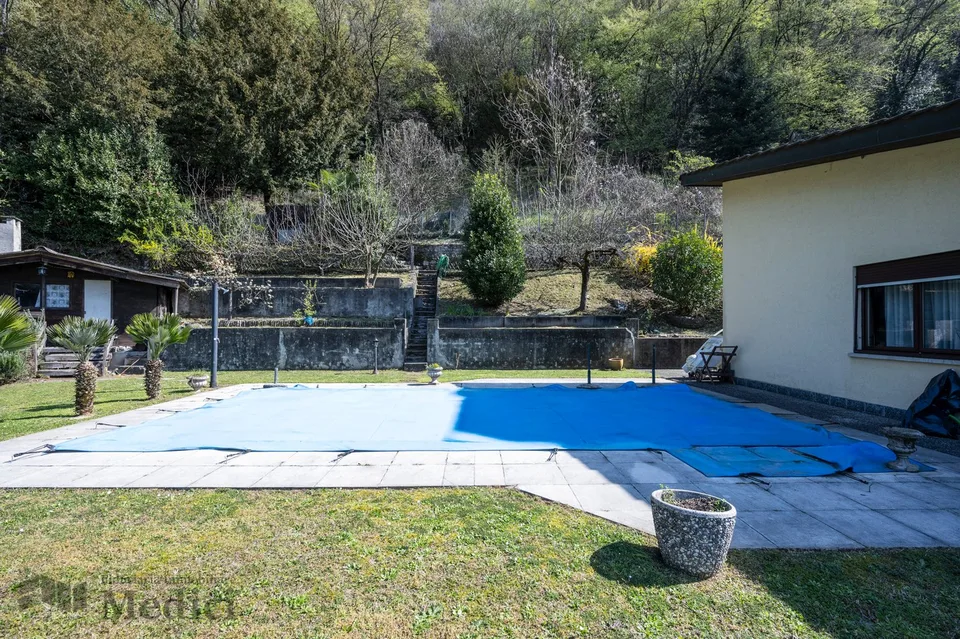Villa with pool and large garden with great potential and expansion possibility – photo 9 of 14