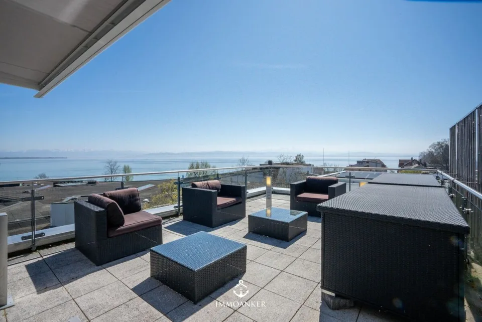 Luxury above Lake Constance - Penthouse with panoramic view and rooftop terrace of the extra class