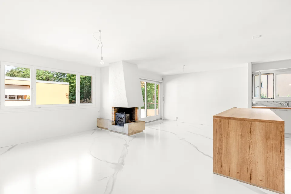 Schönes renoviertes Apartment mit Kamin