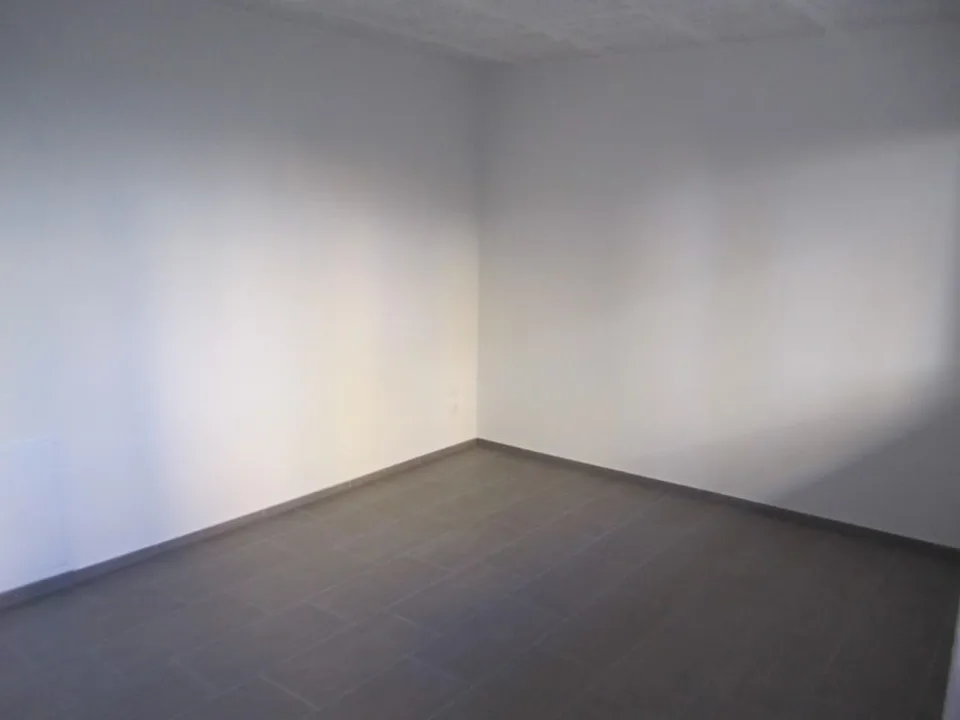 Spazio commerciale o laboratorio moderno a Reinach AG