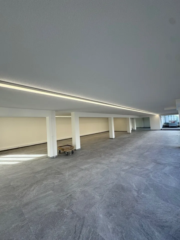 Grosszügige Gewerbefläche zu vermieten – 182 m² – Komplett renoviert im Februar 2026 – Orpund