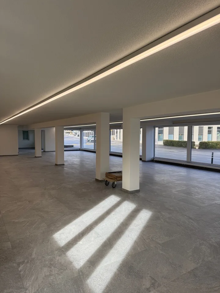 Grosszügige Gewerbefläche zu vermieten – 182 m² – Komplett renoviert im Februar 2026 – Orpund
