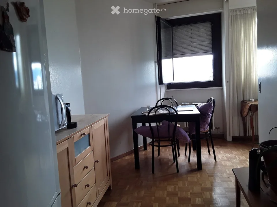 Room for rent /Chambre à louer