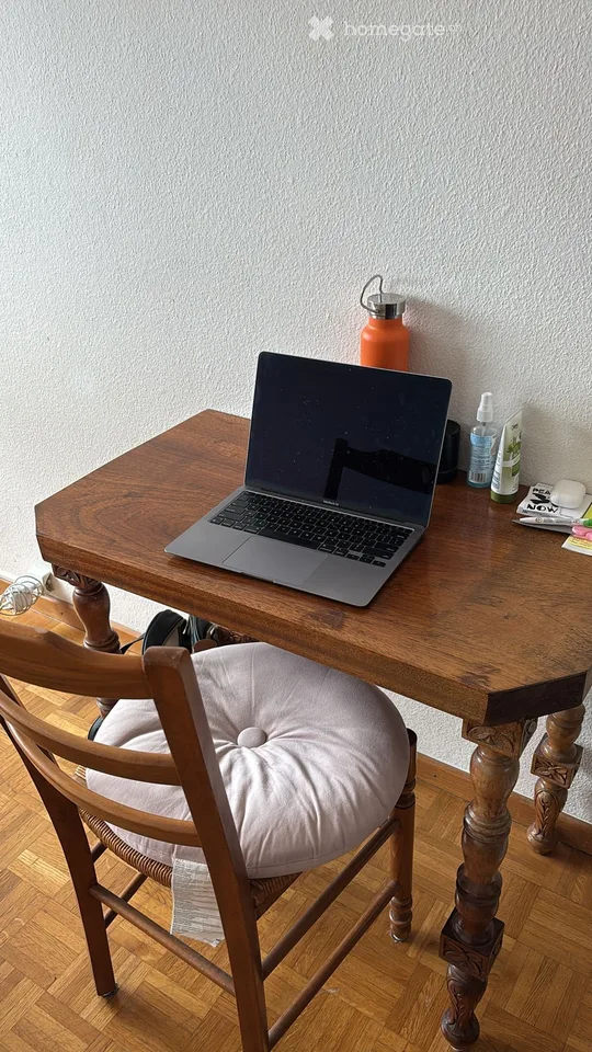 Room for rent /Chambre à louer