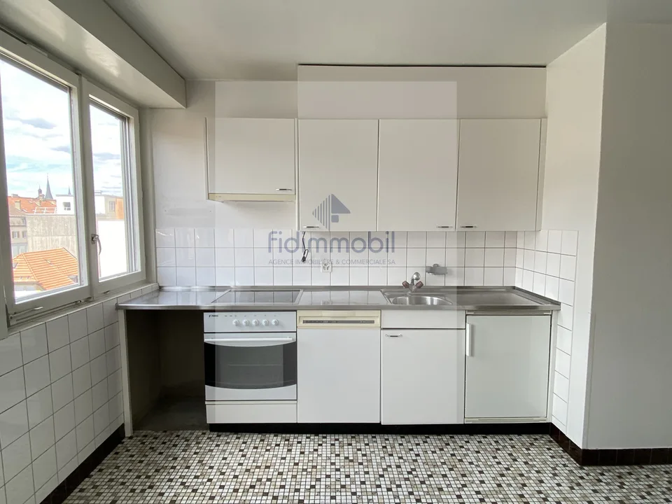 Appartement surface 144m2 à louer pour habitation ou bureaux