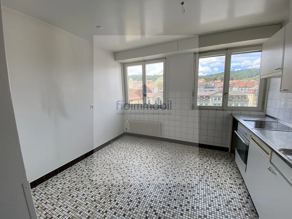 Großzügige 144m2 Wohnung zur Miete für Wohnen oder Büros