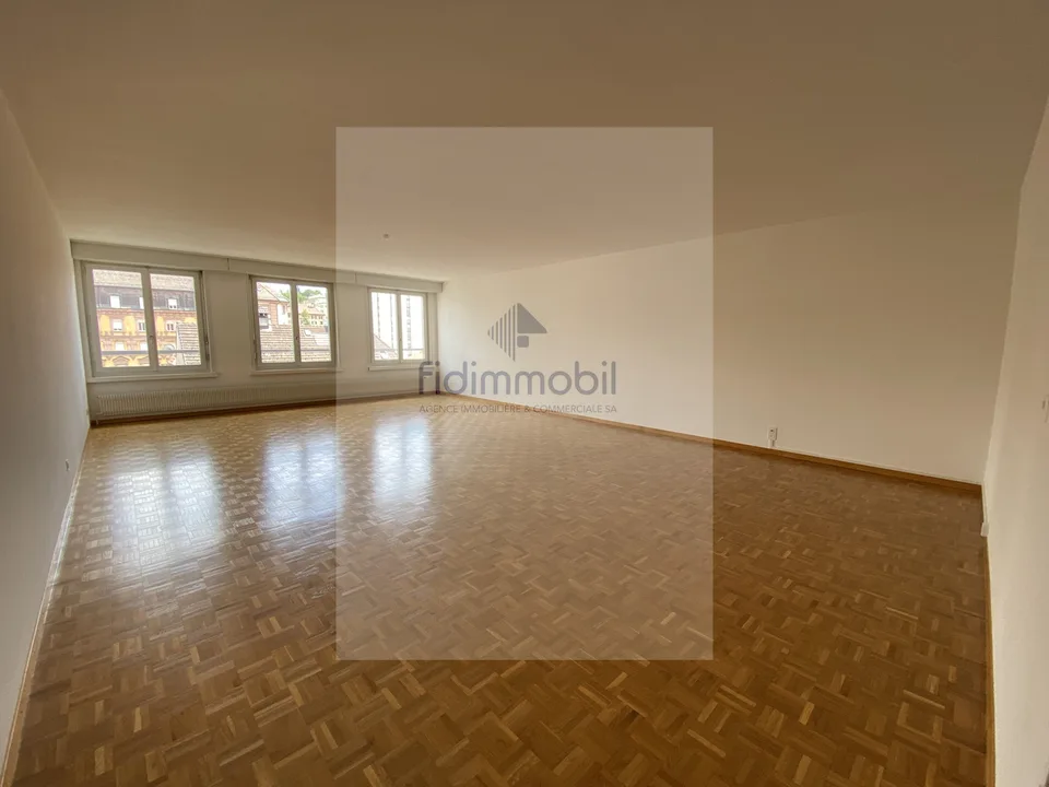 Großes Apartment mit 144m2 Fläche zur Miete für Wohnen oder Büros – Foto 6 von 11