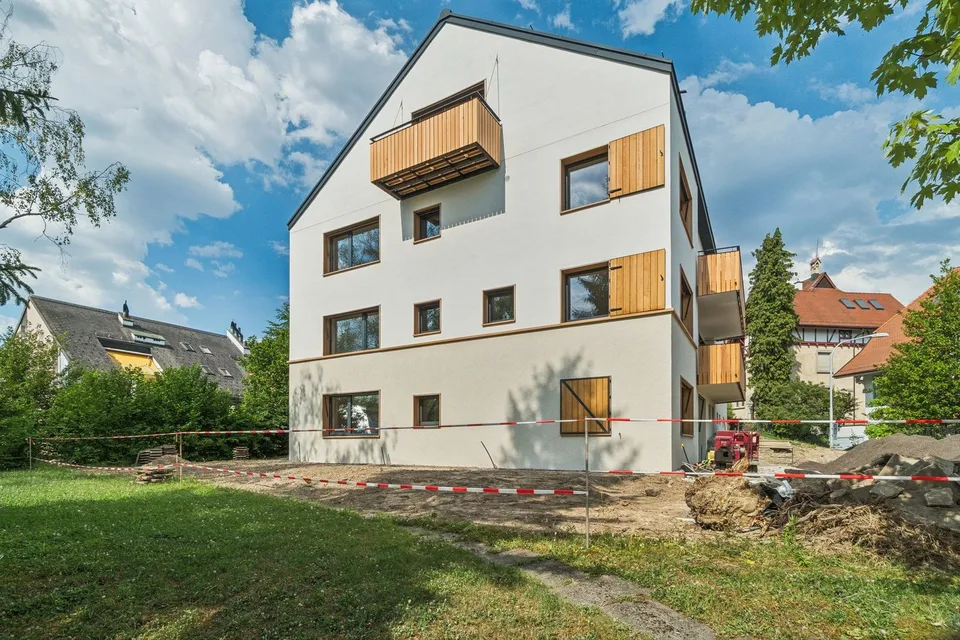 Exklusive 3.5-Zimmer-Souterrainwohnung mit privatem Garten