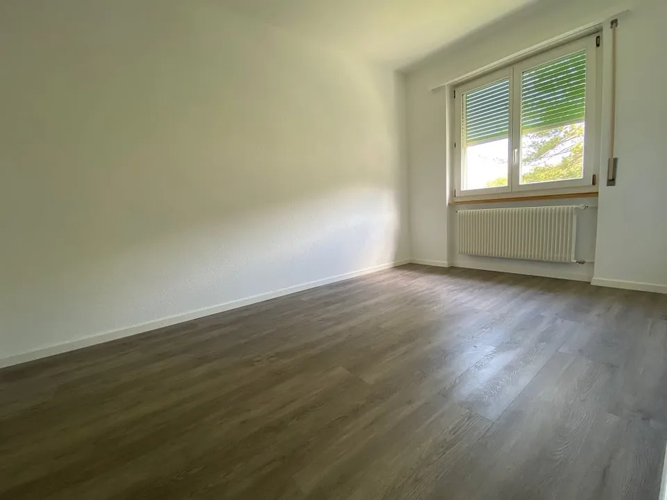 Appartamento con bella luminosità di 4,5 locali con balcone a Courrendlin – foto 16 di 22