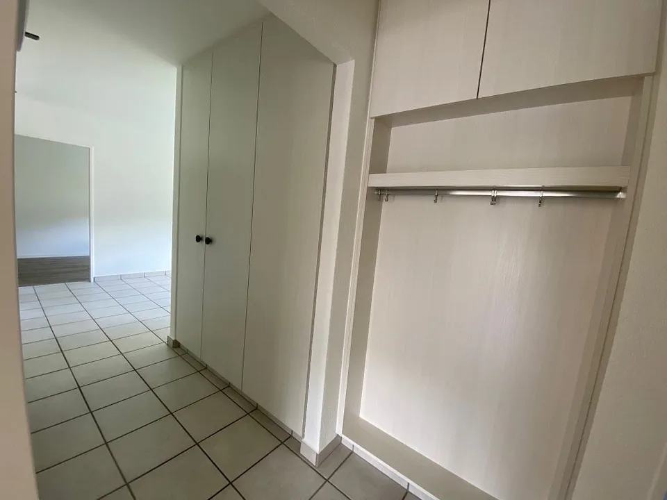Appartamento con bella luminosità di 4,5 locali con balcone a Courrendlin – foto 20 di 22