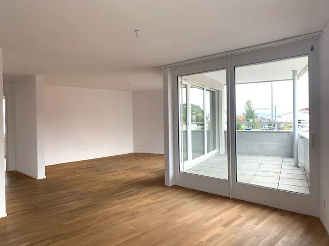 Spacious new building apartment with beautiful loggia