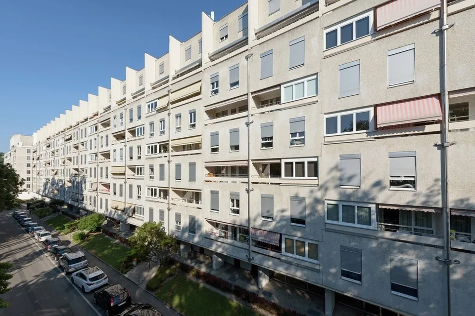 Place de parc au coeur de la Gradelle / Chêne-Bougeries