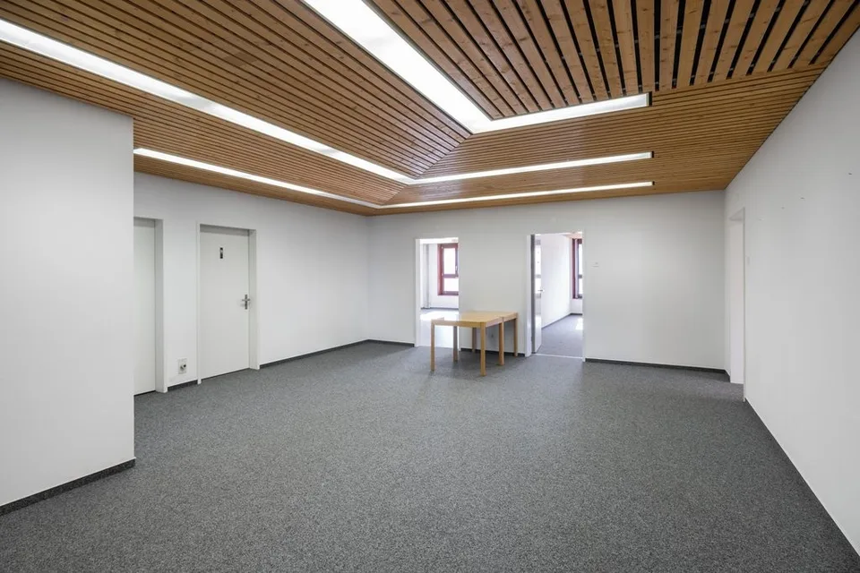 Bureau situé au 3e étage - Grand Rue 122/124, Tramelan