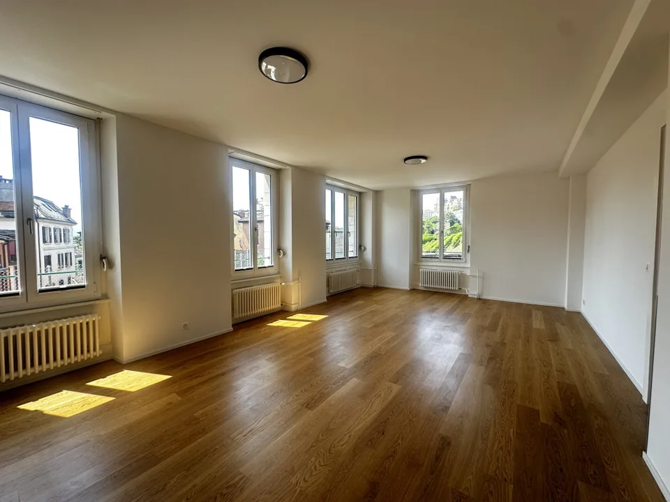 Prächtige 3.5-Zimmer-Wohnung - Rue du Centre 1, 1820 Montreux