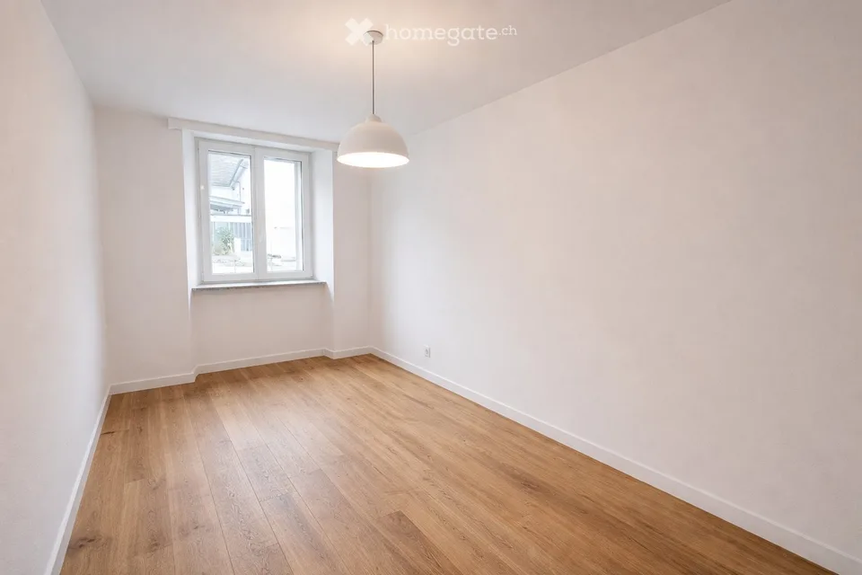 Exklusive 3.5-Zimmer-Wohnung mit Privatgarten – Erstbezug nach Totalsanierung