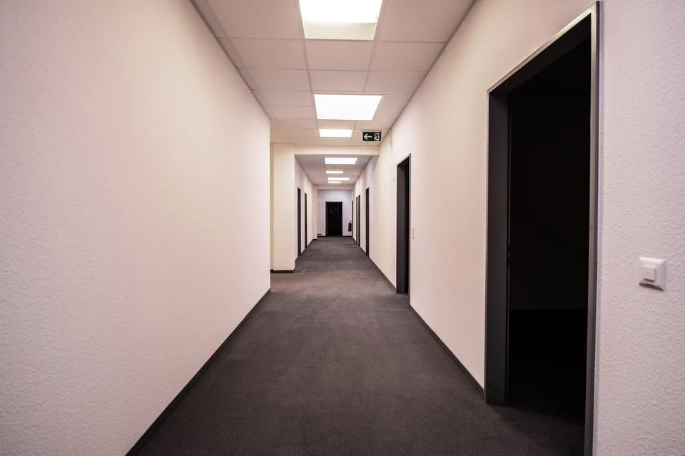 Unterteilbare Bürotrakte mitten im Gewerbegebiet Galgenried
