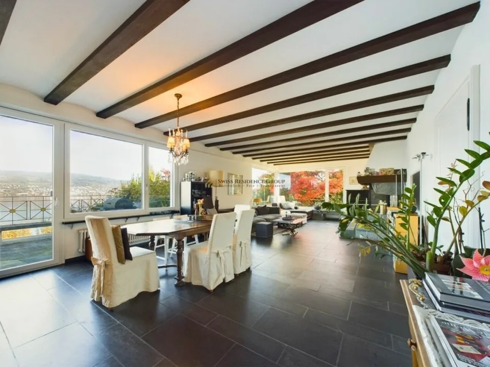 Villa exclusive avec vue sur le lac, piscine et beaucoup d'intimité