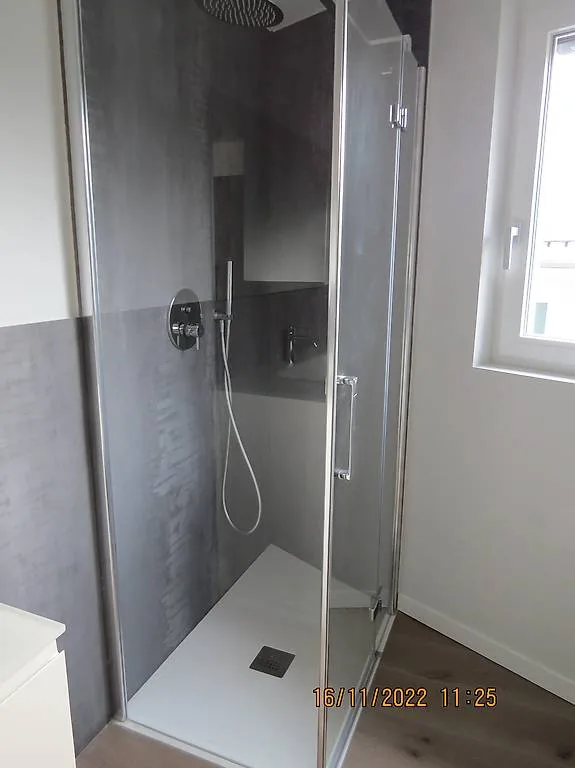 Modern 4-room apartment in Melano – New building with balcony and view – photo 7 of 10