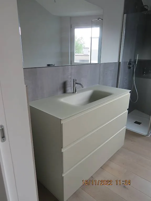 Modern 4-room apartment in Melano – New building with balcony and view – photo 6 of 10