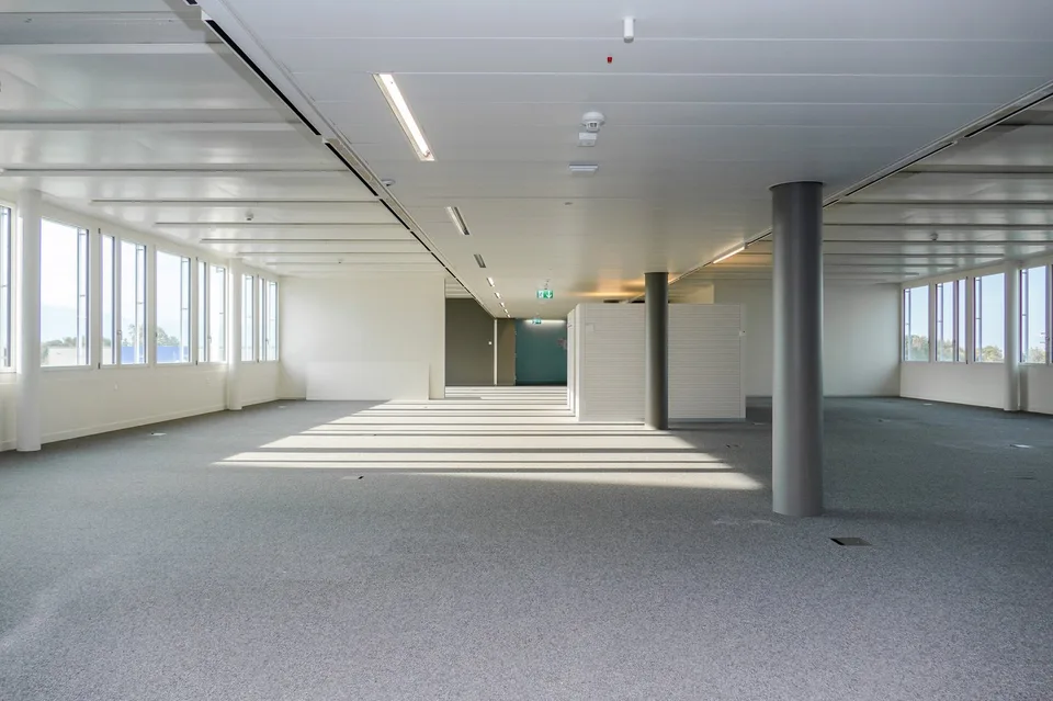 1'424 m2 - Magnifiques surfaces de bureaux à coté de Biopôle