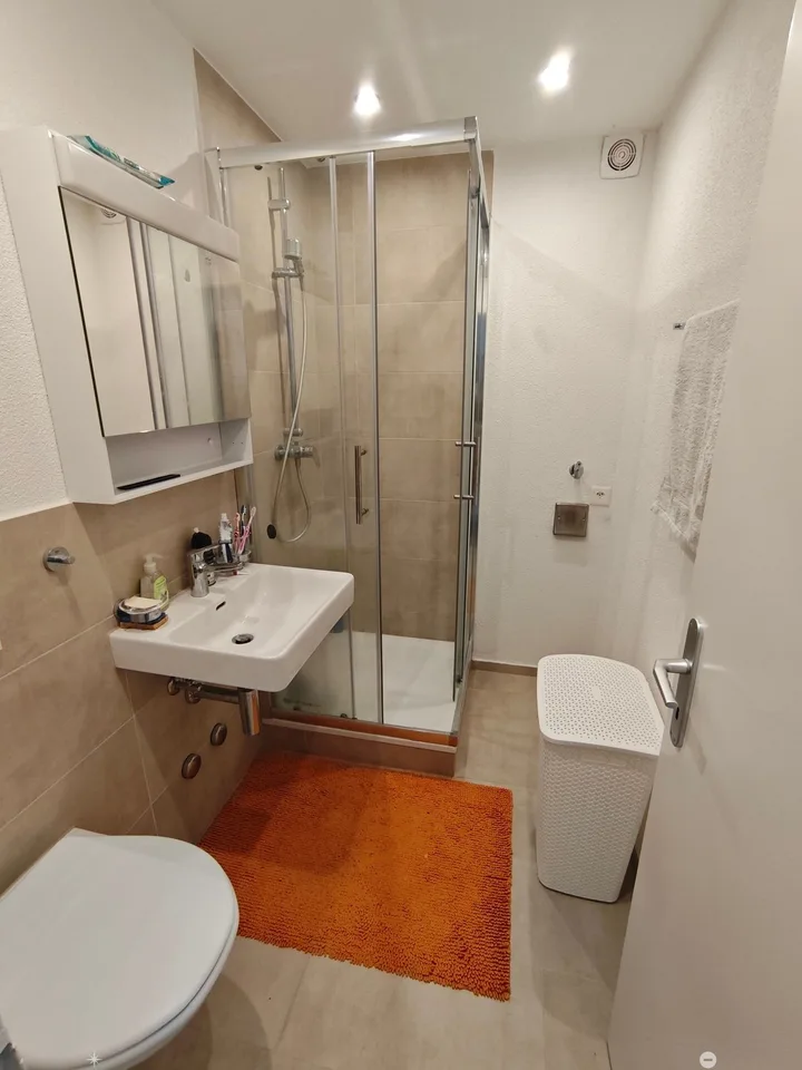 Moderne 3.5-Zimmer-Wohnung mit Balkon in Biel/Bienne